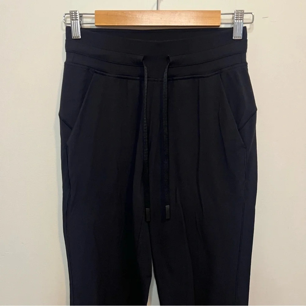 lululemon athletica Women’s Black Joggers Loungewear Yoga Gym Workout Fitness